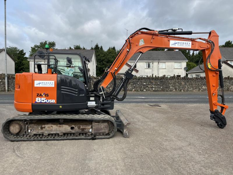 Hitachi ZX85